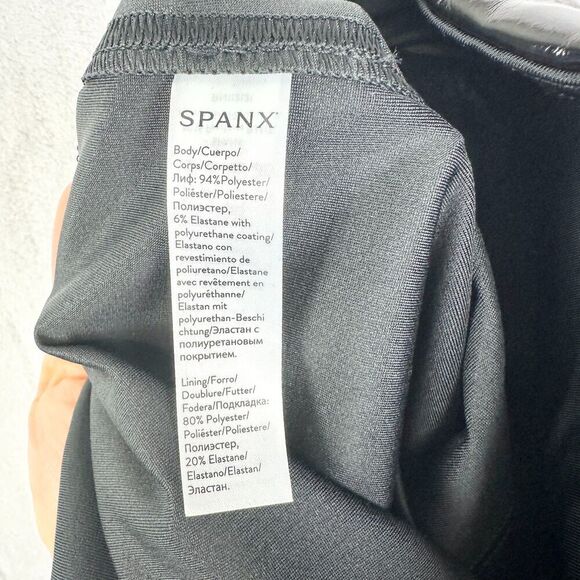 Spanx Faux Patent Leather Leggings Size Large Classic Black NEW - Picture 6 of 6